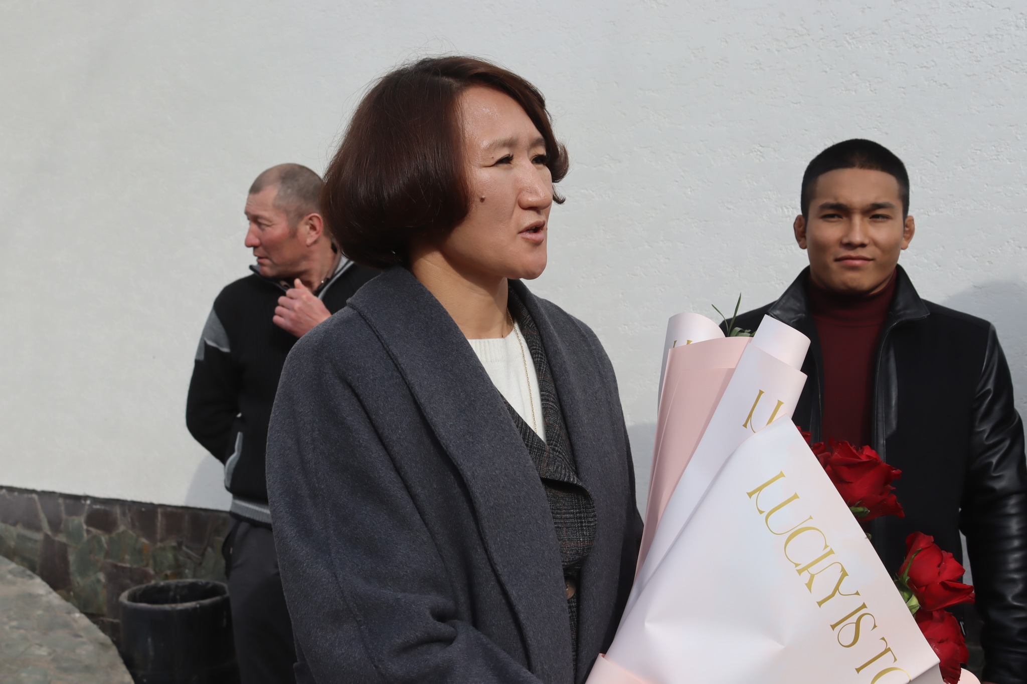 Айсулуу Тыныбекова жолдошу менен Нарынга барды