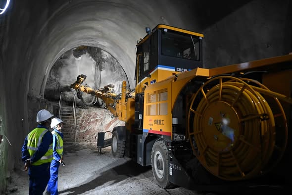 Кыргызстан – Кытай – Өзбекстан темир жолунда тоннелдерди казуу иштери жүрүп жатат