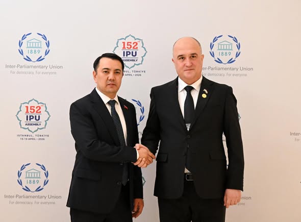 Маматалиев тажикстандык спортчуларды Кыргызстанда өтө турган VI Дүйнөлүк көчмөндөр оюнуна чакырды